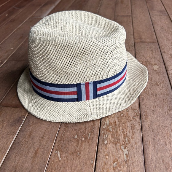 Kids Straw Fedora Hat with Striped Red, Gray & Blue Band One Size - Picture 2 of 4